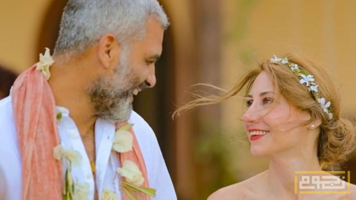 هاني عادل يحتفل بعيد زواجه الأول من دياموند بو عبود