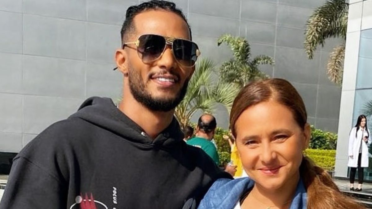 لماذا غابت نيللي كريم عن العرض الخاص لفيلمها مع محمد رمضان "ع الزيرو"