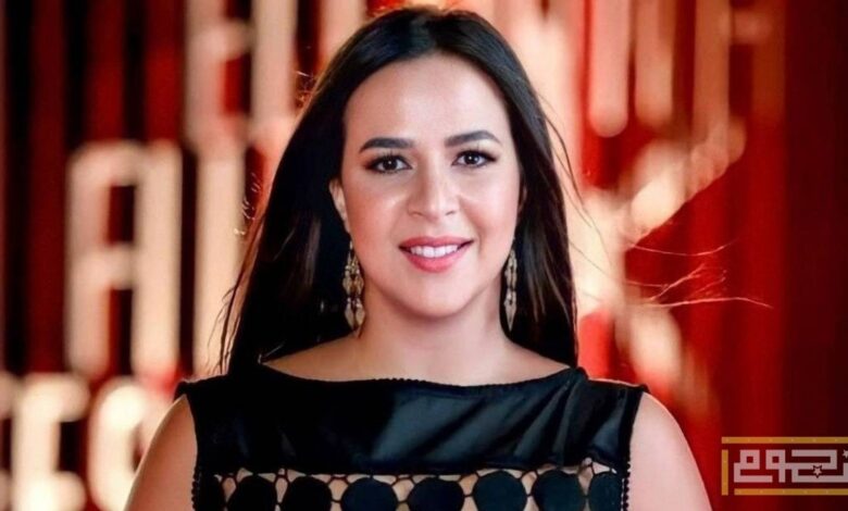 كيف تتعامل إيمي سمير غانم مع معجبات حسن الرداد؟