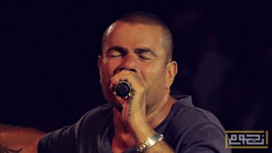 عمرو دياب حضر حفل زفاف ابنة شقيق الفنان ورجل الأعمال عماد زيادة، الذي كان في استقبال الهضبة لحظة وصوله إلى الحفل