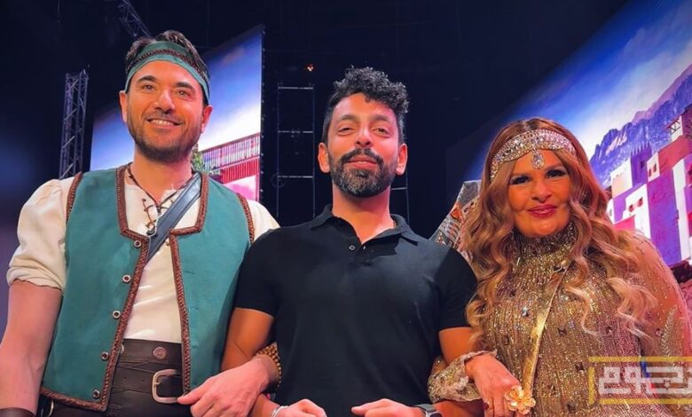 يسرا تواصل احتفالاتها بنجاح مسرحية "ملك والشاطر"