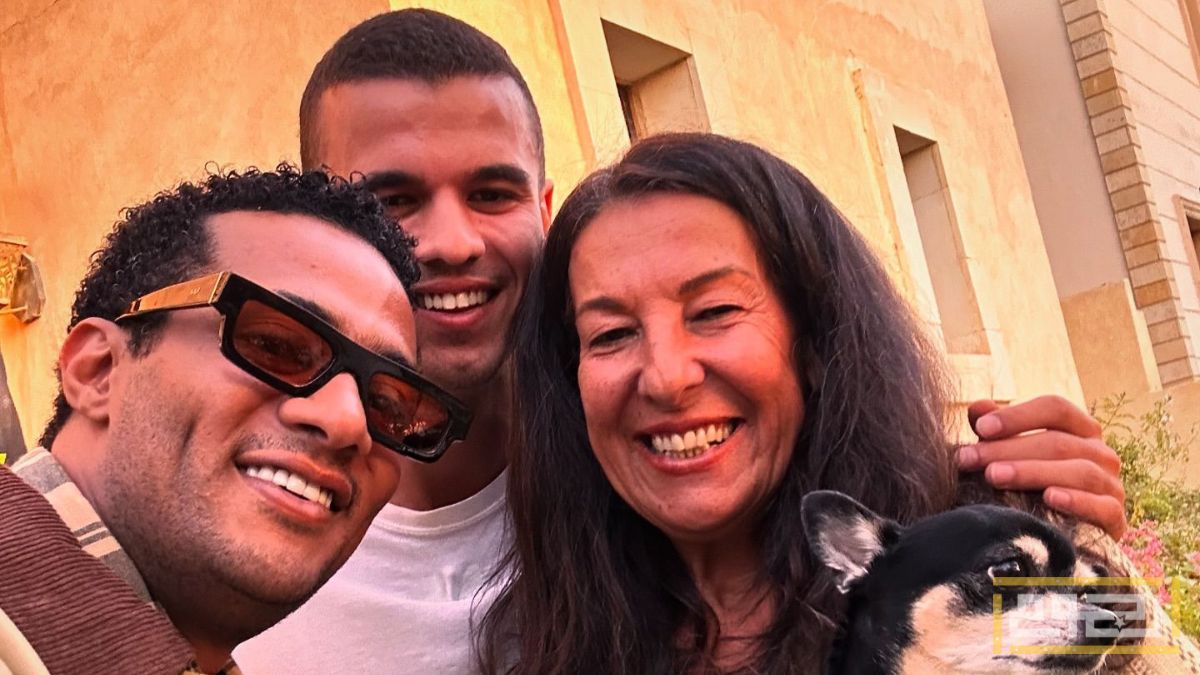 ما هو سبب زيارة محمد رمضان لعائلة عمر الشريف ؟