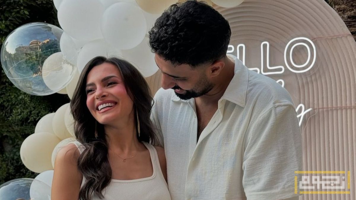 كارمن سليمان تستعرض حملها الثاني برفقة زوجها