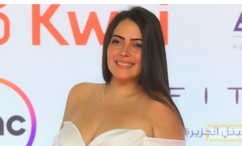 وئام مجدي تحقق المعادلة الصعبة بين الشهرة والخصوصية