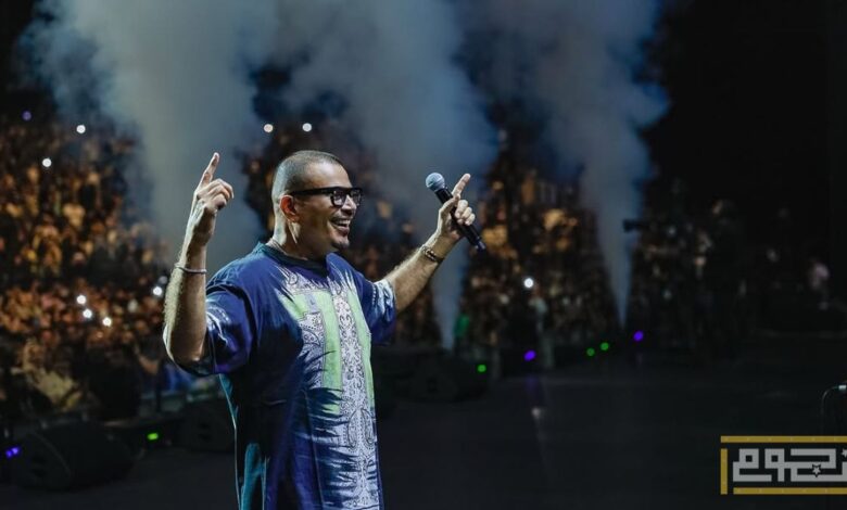 عمرو دياب يتصدر المنافسة الغنائية الصيفية بعد طرح أحدث ألبوماته "ابتدينا"