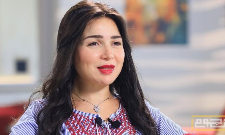 مي عز الدين تتحدث عن تأثير فقدان والدتها عليها