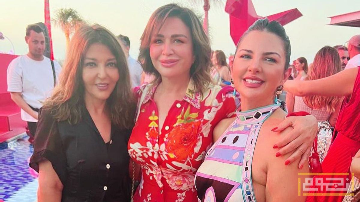 لم شمل النجمات الكبار في العطلات الصيفية الأخيرة