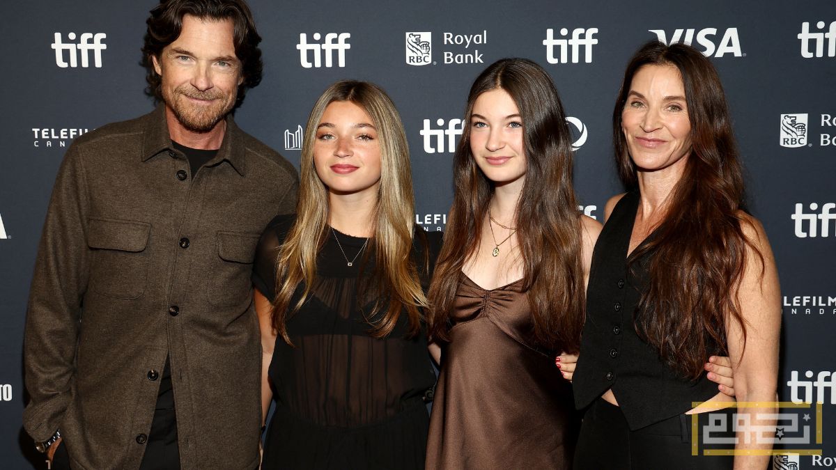 ظهور نادر لأسرة جيسون بيتمان على السجادة الحمراء