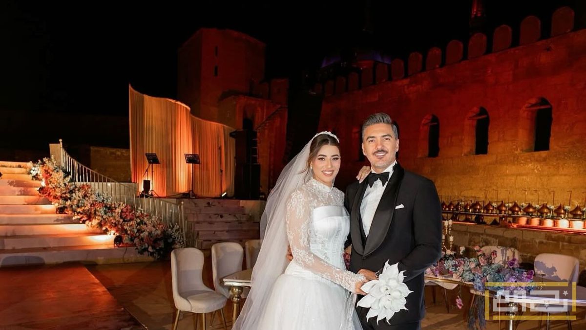 لقطة مؤثرة تجمع هايدي موسى مع والدها في حفل زفافها