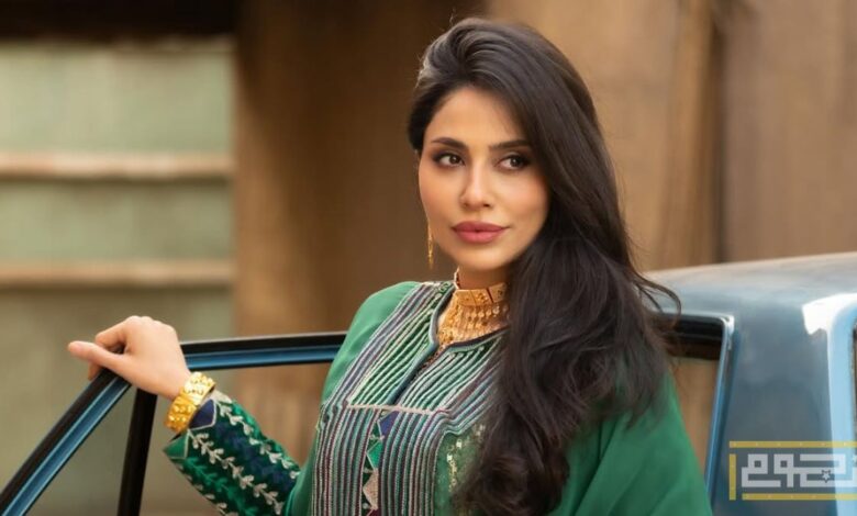 جلسات تصوير خاطفة للنجمات العرب في يوم التأسيس