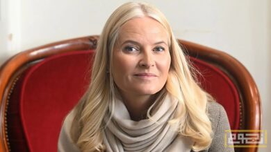 هل تطيح رسائل إبستين بحلم ميت ماريت الملكي؟