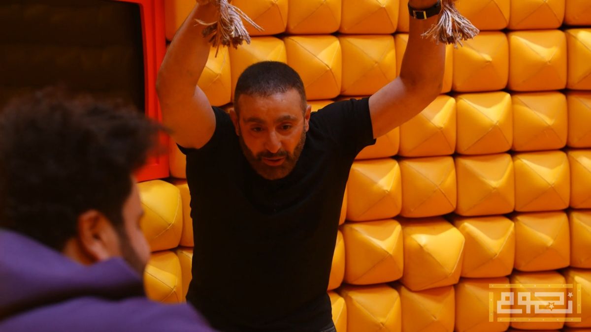 رامز جلال يفشل في انتزاع الاعترافات من أحمد السقا