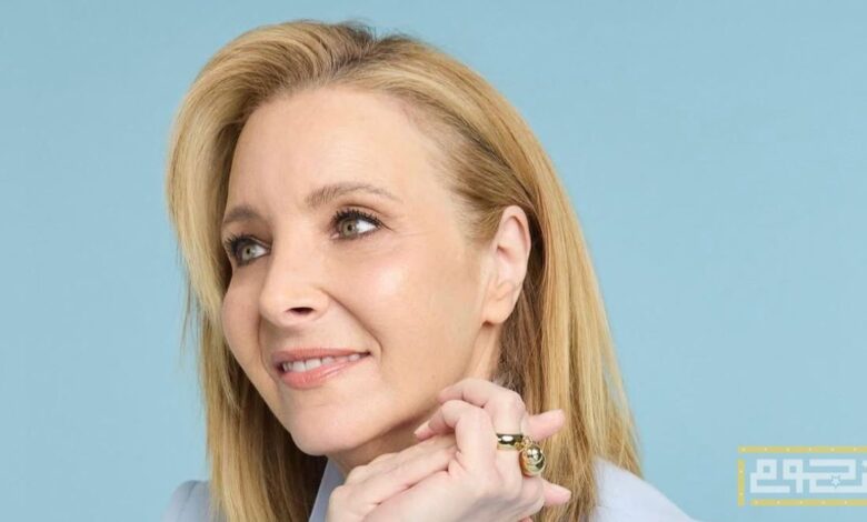 صاحبة شخصية فيبي في "Friends" تكشف تفاصيل صادمة عن المسلسل